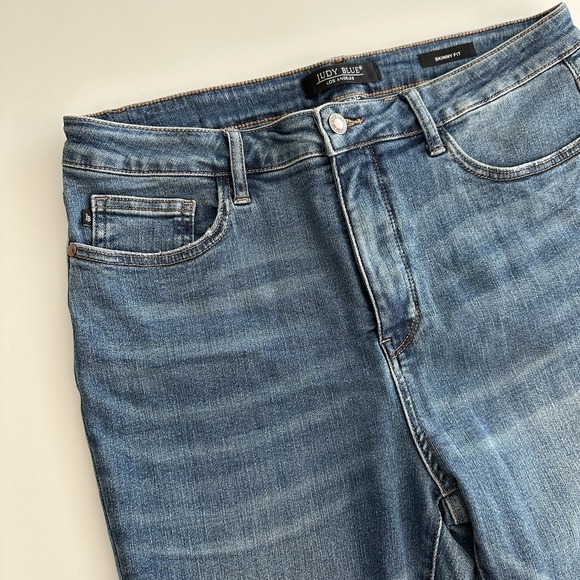 Judy Blue Jeans 15/32 Skinny High Rise Tummy Control Stretch Medium Wash JB88212 - Picture 4 of 10